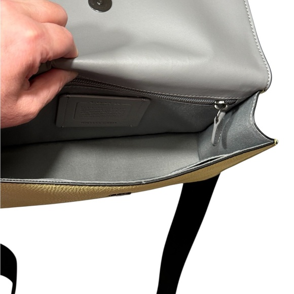 Coach Turner Flap Crossbody in Lime Green 2022 - Picture 11 of 12